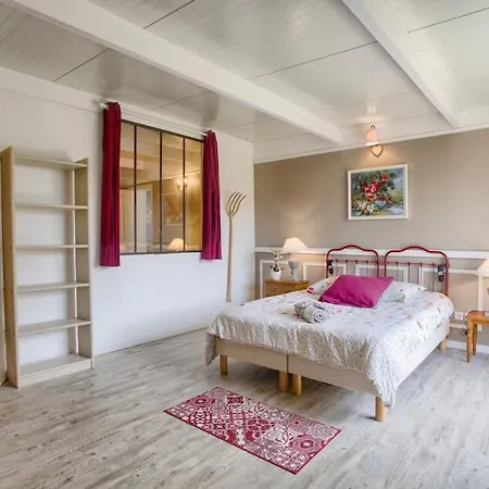 بيت للعطل Domaine De La Calotine Classe 4 Etoiles *