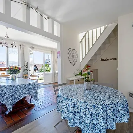 Domaine De La Calotine Classé 4 étoiles Сasa de vacaciones *