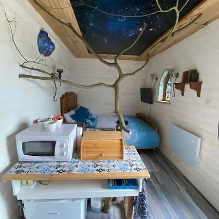 בית נופש Domaine De La Calotine Classe 4 Etoiles *