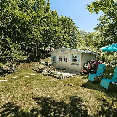 Domaine De La Calotine Classe 4 Etoiles בית נופש