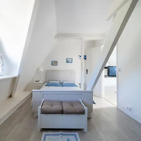 Domaine De La Calotine Classe 4 Etoiles בית נופש *