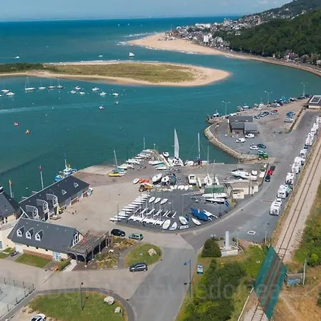 Domaine De La Calotine Classe 4 Etoiles