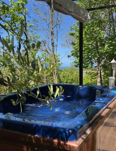 Domaine De La Calotine Classe 4 Etoiles Nyaraló