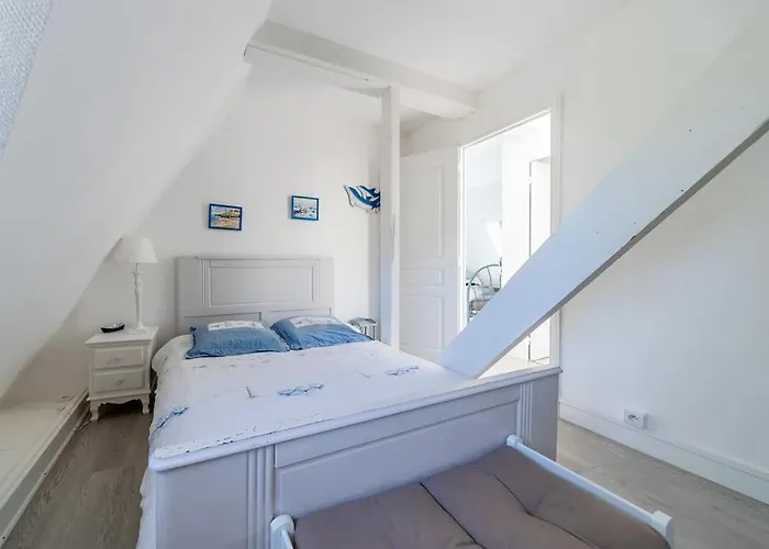 Domaine De La Calotine Classe 4 Etoiles بيت للعطل ديف-سو-مير