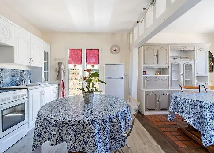 Domaine De La Calotine Classe 4 Etoiles بيت للعطل ديف-سو-مير