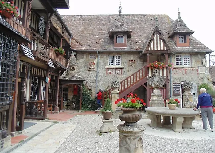 Domaine De La Calotine Classe 4 Etoiles