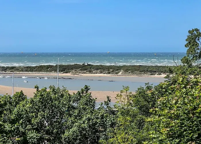Domaine De La Calotine Classe 4 Etoiles Nyaraló Dives-sur-Mer